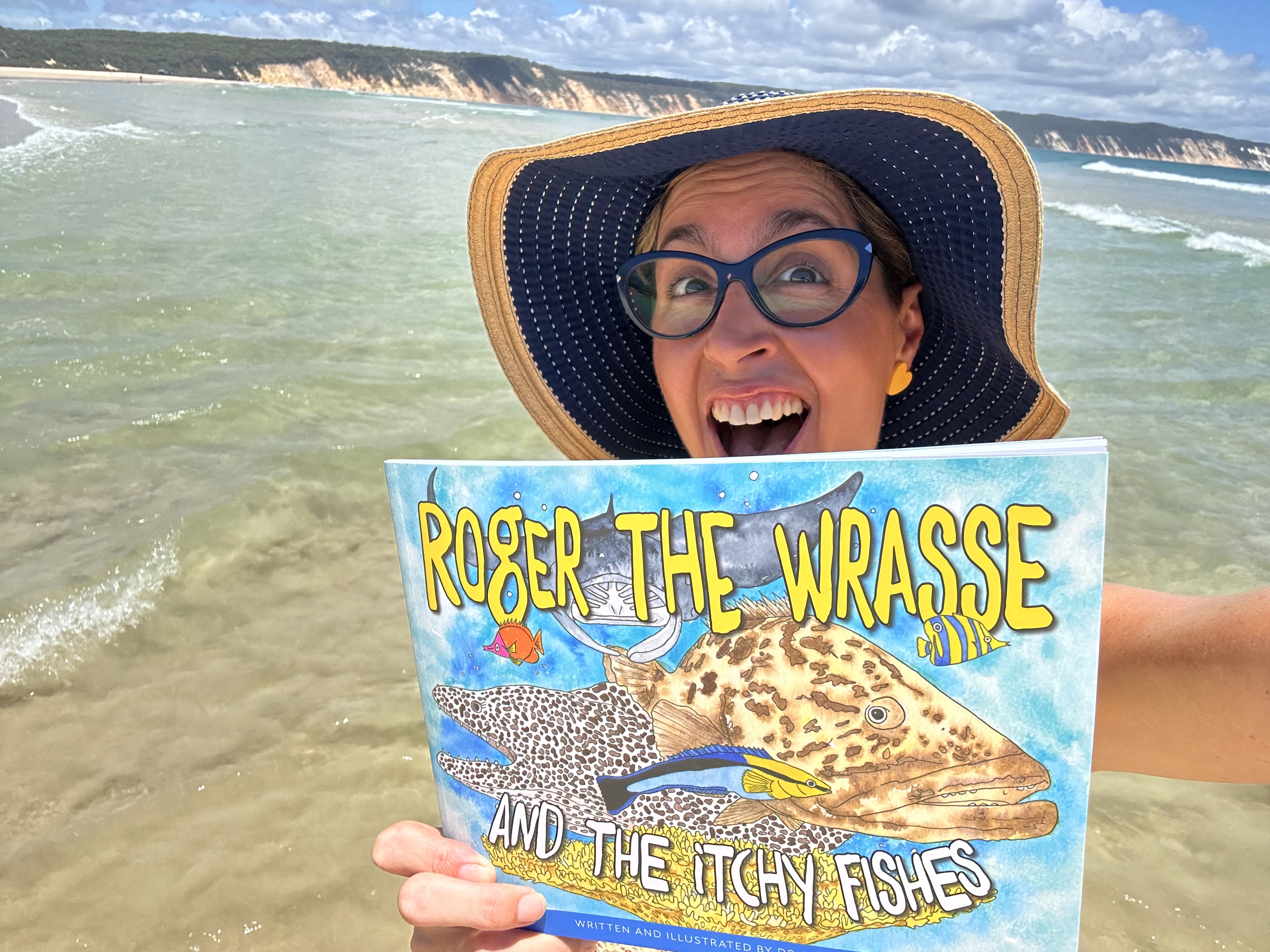 Roger the wrasse and the itchy fishes_Kids book_Dr Suzie Starfish